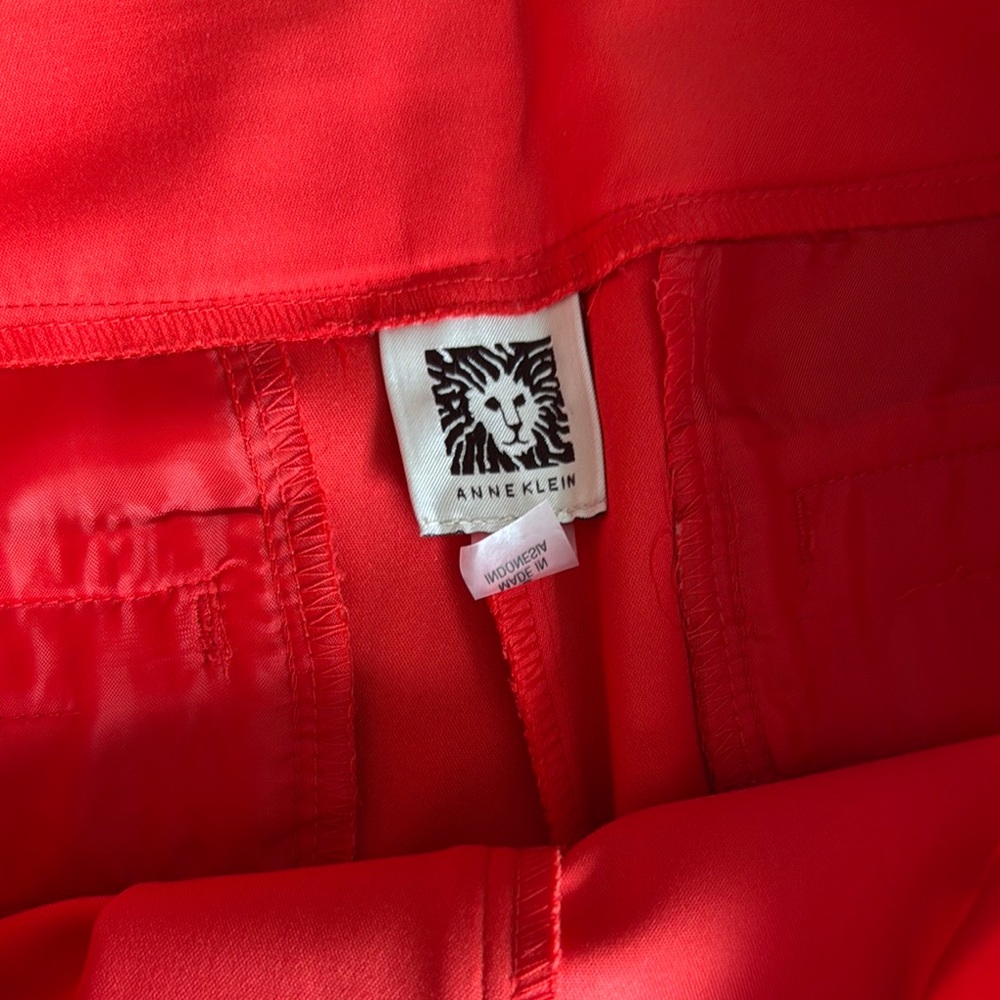 Anne Klein Red High Waist Shorts - Picture 3 of 5